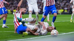 Dávid Hancko fauloval Brahima Diaza