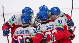 Česko oslavuje gól v zápase Slovensko - Česko na MS v hokeji 2026. 