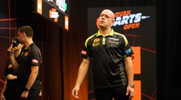 Michael van Gerwen počas tretieho hracieho dňa Slovak Darts Open 2026.