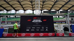 Pretekári formuly 1 idú Veľkú cenu Bahrajnu. Aký je časový harmonogram?