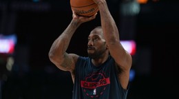 Kawhi Leonard.