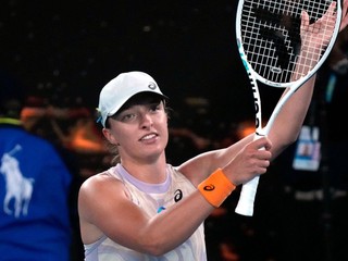 Poľská tenistka Iga Swiateková sa teší po víťazstve.