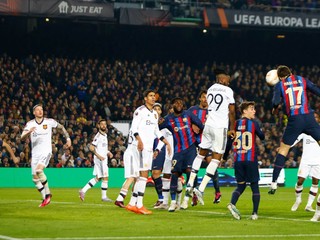 Zápas medzi FC Barcelona a Manchester United.