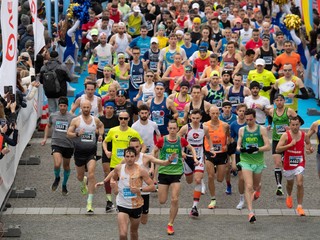 Snímka zo štartu podujatia ČSOB Bratislava Marathon 2023.