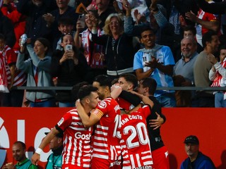 Futbalisti Girona FC sa tešia po strelenom góle.