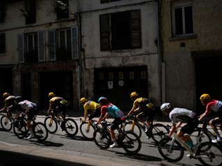 Cyklisti na Tour de France 2023.