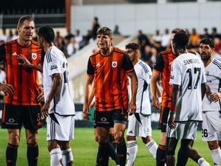 Momentka zo zápasu FC Noah - MFK Ružomberok v prvom zápase play-off Konferenčnej ligy