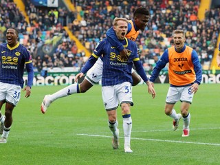 Ondrej Duda oslavuje gól