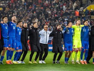 Hráči Slovenska oslavujúci víťazstvo počas kvalifikačného zápasu na Majstrovstvá sveta 2026 medzi Slovenskom a Severným Írskom
