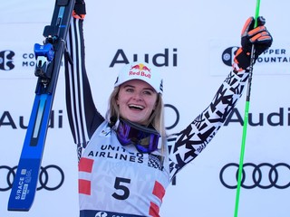 Alice Robinsonová sa teší z víťazstva v Copper Mountain.