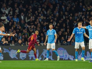 Vľavo Stanislav Lobotka.