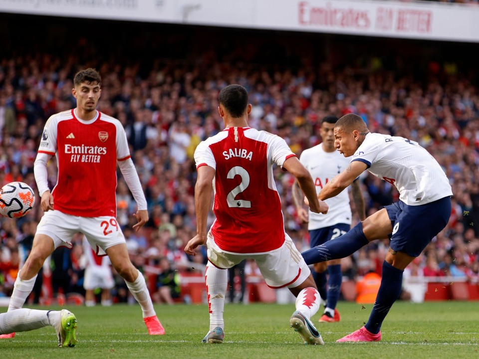 Momentka zo zápasu Arsenal - Tottenham. 