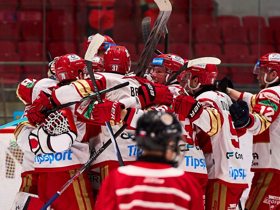 Hráči Prešova sa tešia z víťazstva.