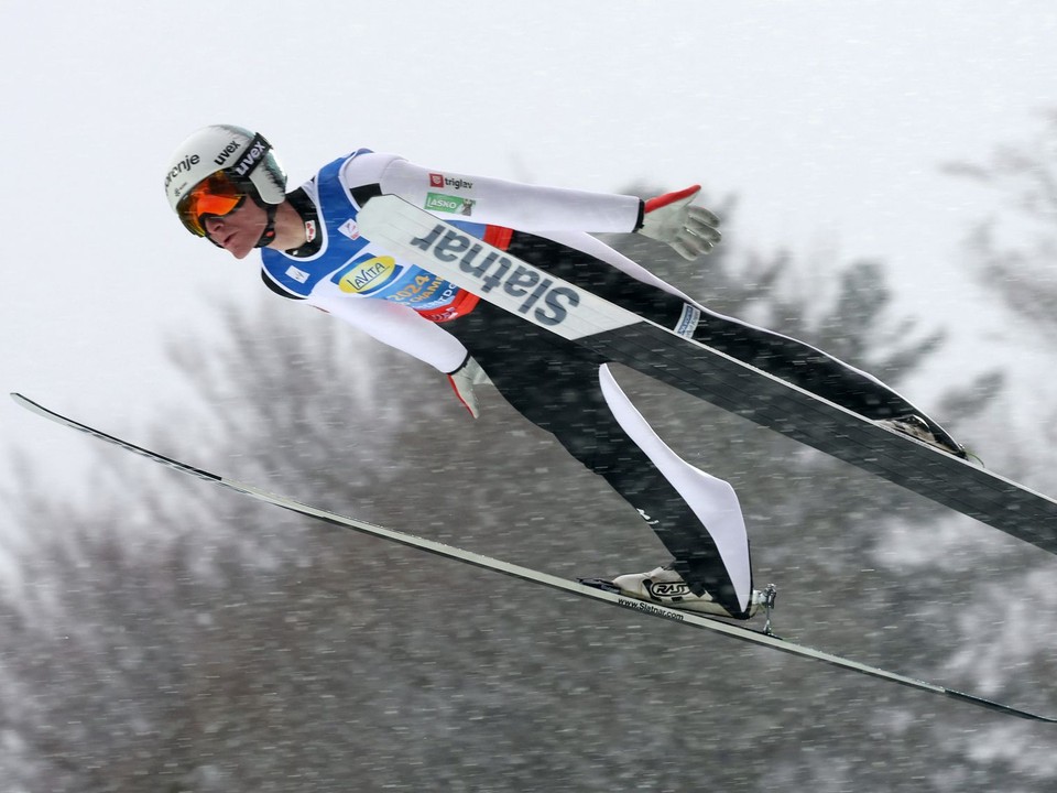 Domen Prevc v tímovej súťaži.