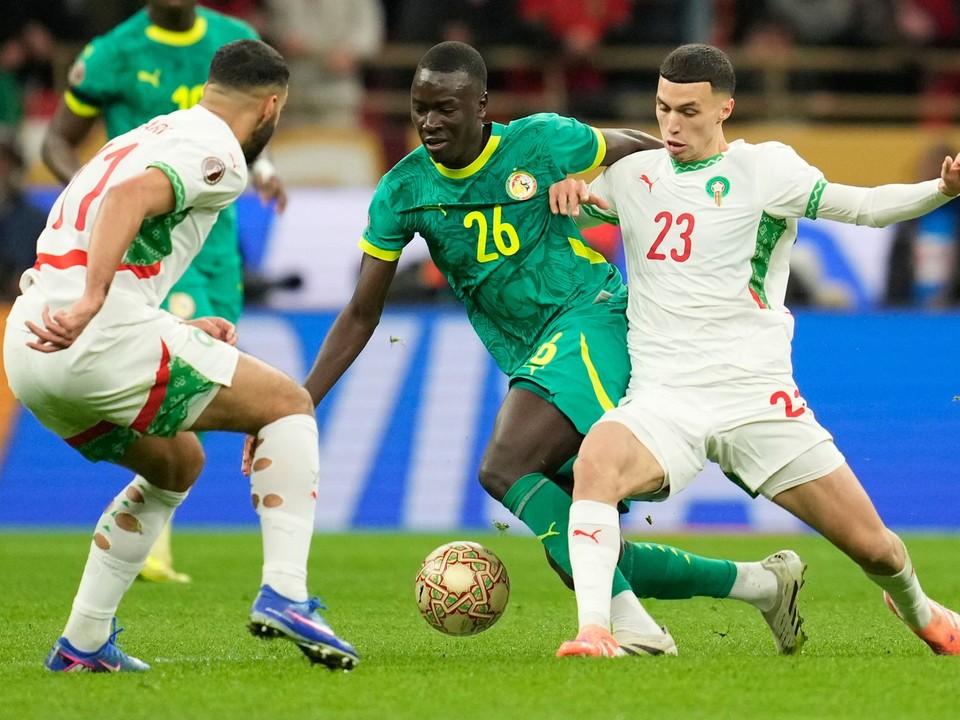 Fotka z finálového zápasu Senegal - Maroko na Africkom pohári národov.