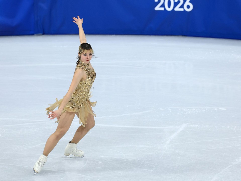 Alysa Liuová počas voľnej jazdy na ZOH v Miláne.