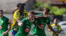 Momentka z prípravného zápasu FC Zlín - MŠK Žilina.