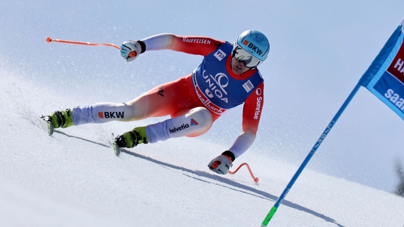 Super-G mužov v rakúskom stredisku Saalbach.