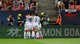 Radosť hráčov Talianska po strelení gólu v zápase Slovensko - Taliansko v skupine A na EURO U21 2025 (ME vo futbale do 21 rokov).