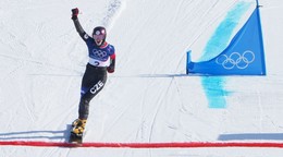 Zuzana Maděrová sa teší v cieli