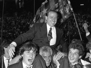 Silvio Berlusconi počas osláv v roku 1988.