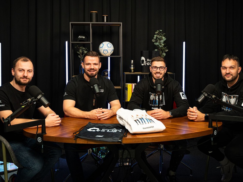 Tvorcovia podcastu Bavme o lige Michal Maťašovský, Marek Arpáš, Maroš Červenka  a Andrej Zvolenský.