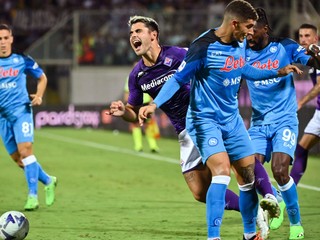 Momentka zo zápasu Fiorentina - SSC Neapol. 