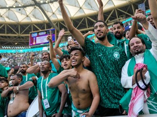 Fanúšikovia Saudskej Arábie na MS vo futbale 2022.