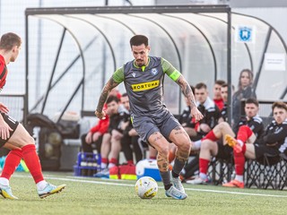 Marek Hamšík v drese RSC Hamsik Academy.