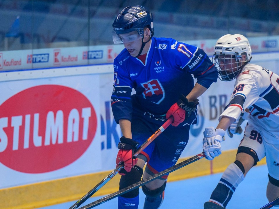 Na snímke zľava Jakub Štefaňák (Slovensko), Nathan Zevola (USA)