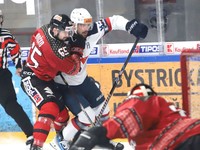 zľava Martin Bučko (Banská Bystrica) a Martin Bakoš (Slovan) 