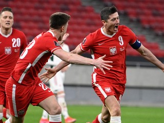 Robert Lewandowski po strelenom góle v drese Poľska.
