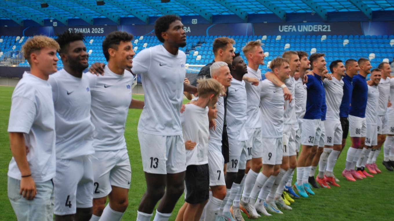 Oslavujúci Nitrania sa doma proti Piešťanom na tri body nadreli. 