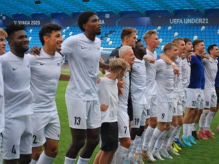 Oslavujúci Nitrania sa doma proti Piešťanom na tri body nadreli. 