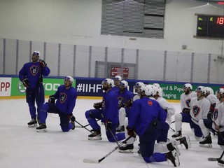 Hokejisti Francúzska na tréningu pred prvým stretnutím MS v hokeji 2022 proti Slovensku.