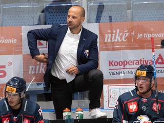 Tréner HC Slovan Ján Pardavý.