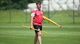 Asistent trénera reprezentácie do 21 rokov Tibor Goljan na tréningu
