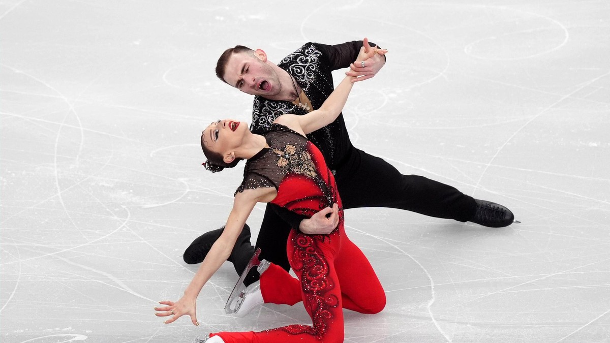 Anastasiia Metelkinová a Luka Berulava na ME v krasokorčuľovaní 2026.