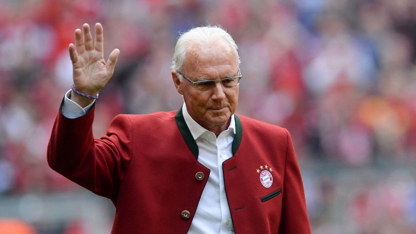 Na snímke je legendárny futbalista Franz Beckenbauer. 