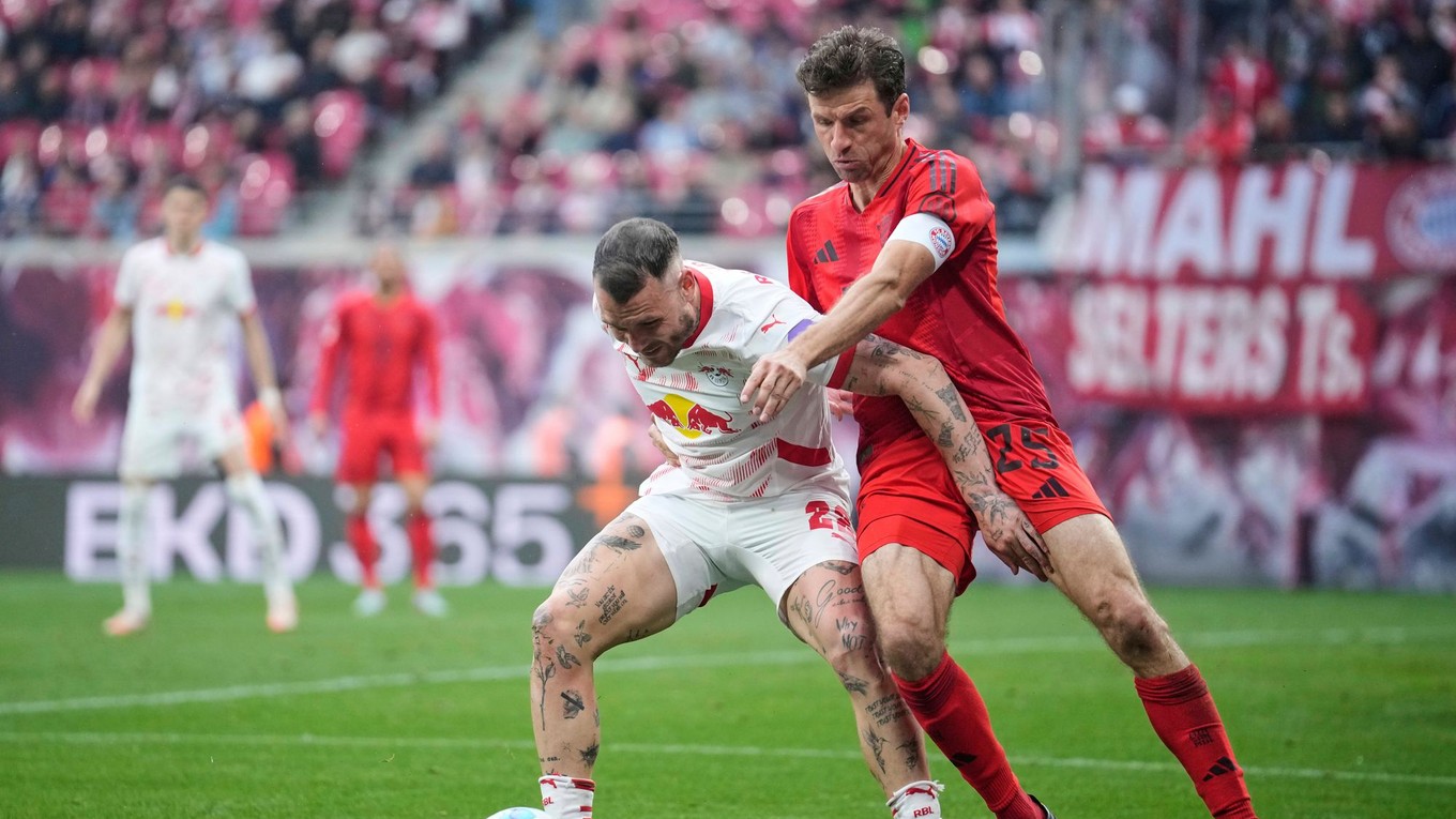 Thomas Mueller a David Raum