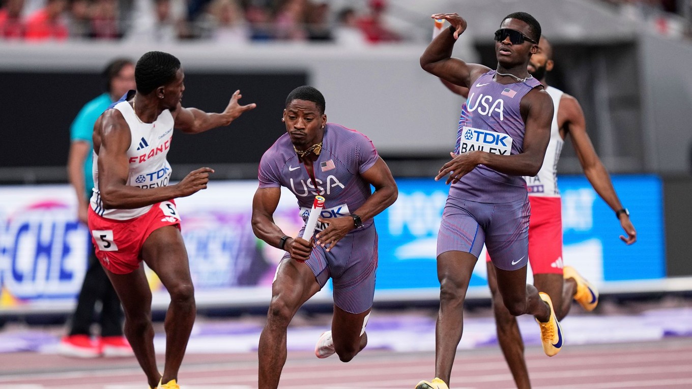 Christopher Bailey a Demarius Smith v štafete mužov na 4x400 m na MS 2025