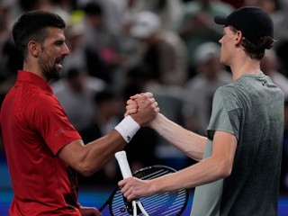 Jannik Sinner a Novak Djokovič 