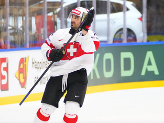 Andres Ambühl na MS v hokeji 2025.
