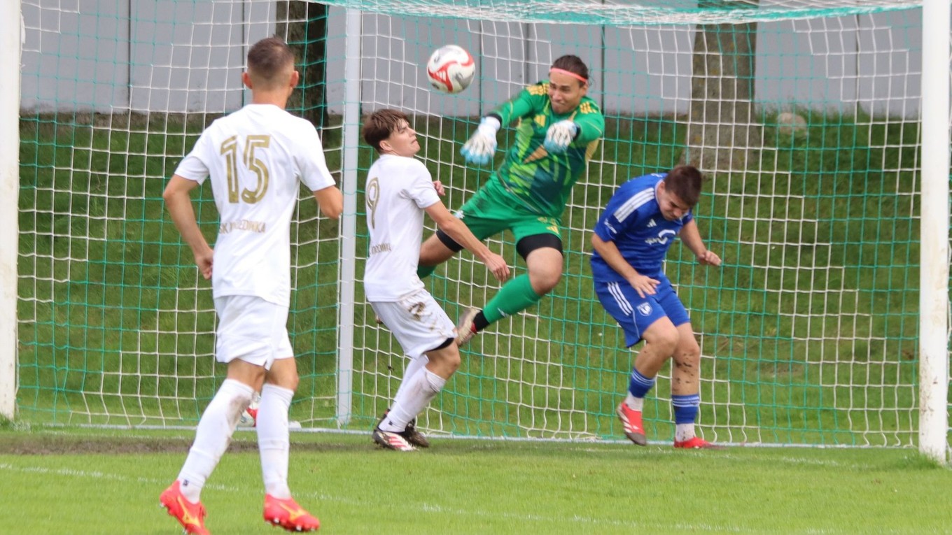 Momentka zo zápasu Nová Dedinka - Ivanka pri Dunaji.