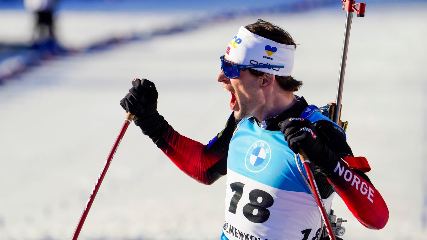 Nórsky biatlonista Sturla Holm Laegreid. 