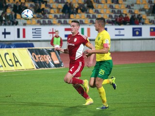 Róbert Polievka a Tomáš Nemčík v zápase Dukla Banská Bystrica - MŠK Žilina.