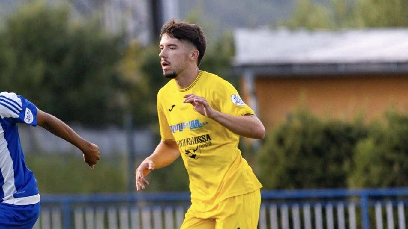 Futbalista Oliver Birošik.