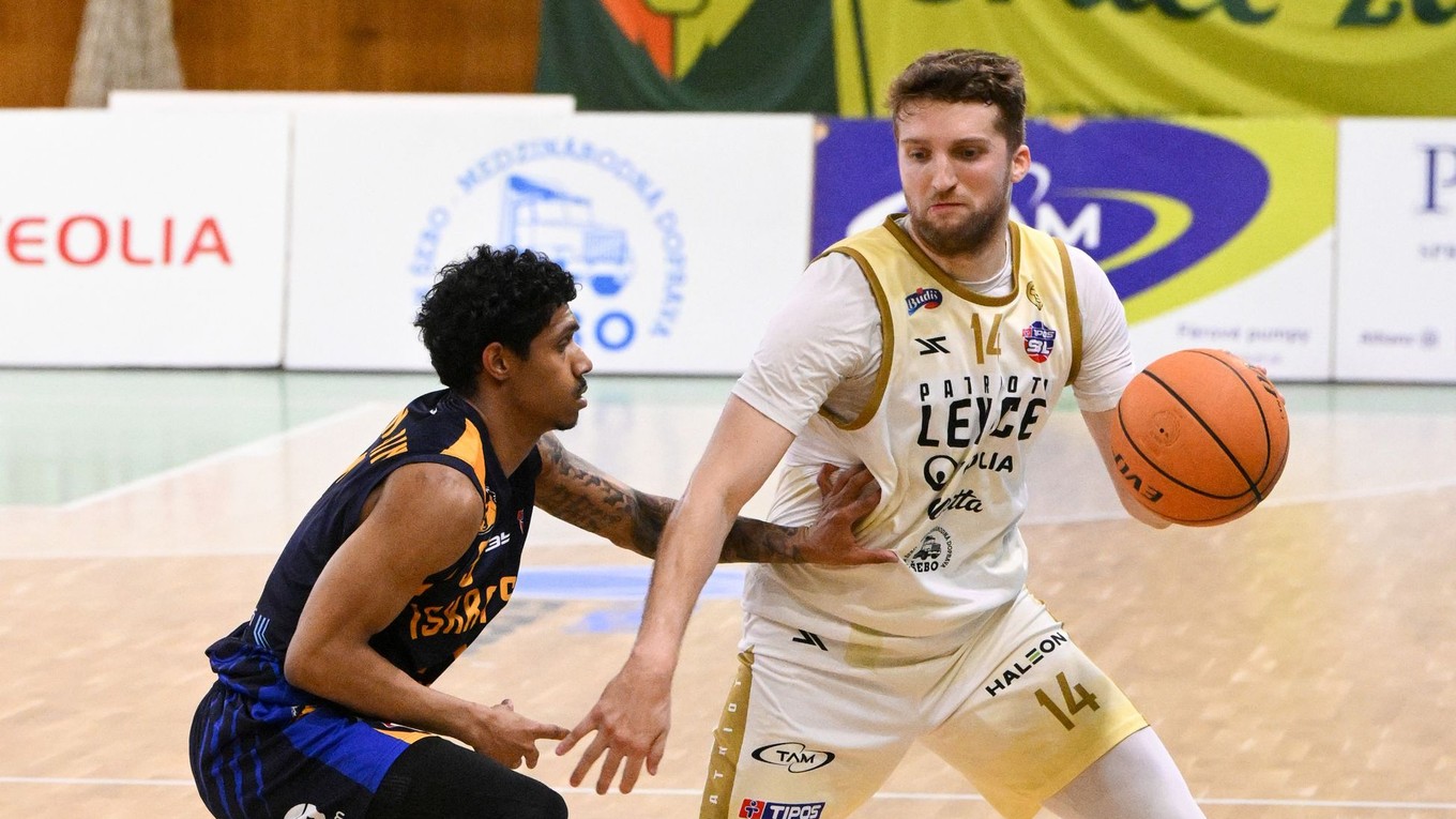 David Abrhám v drese Levíc