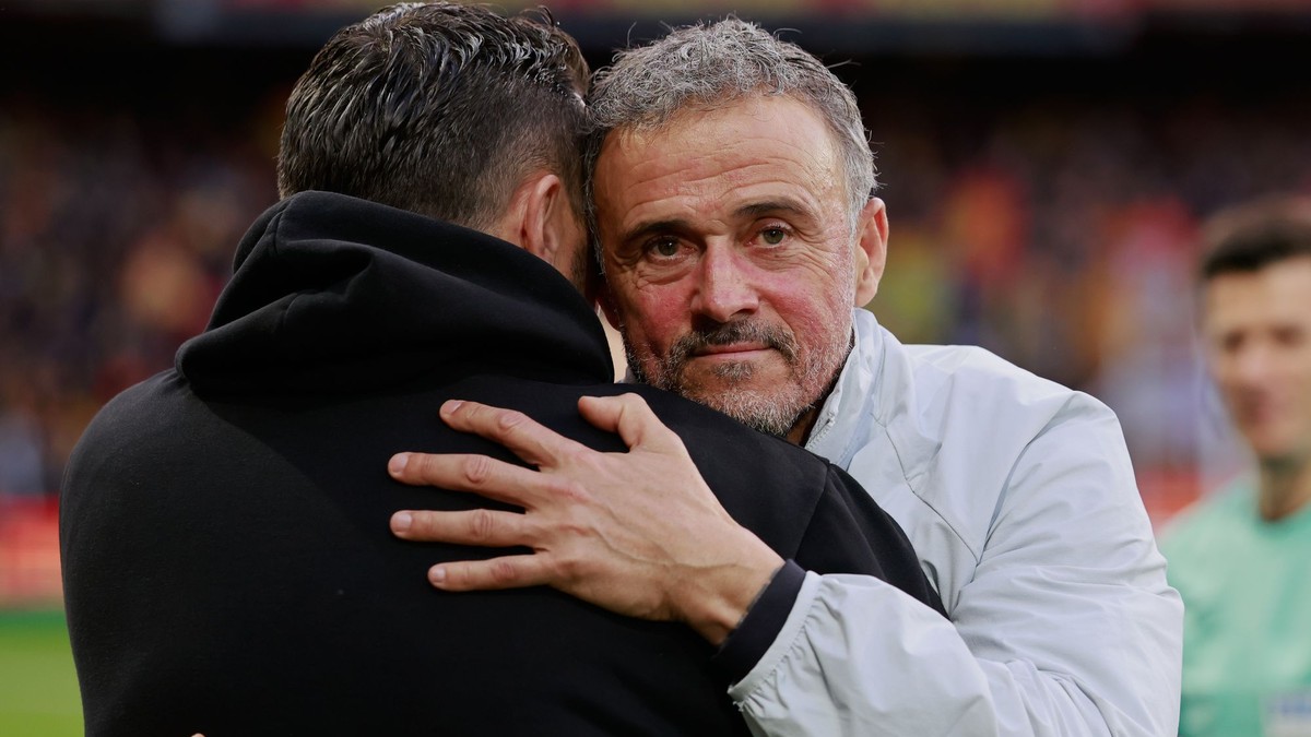 Tréneri PSG a Lens pred dohrávkou Ligue 1.