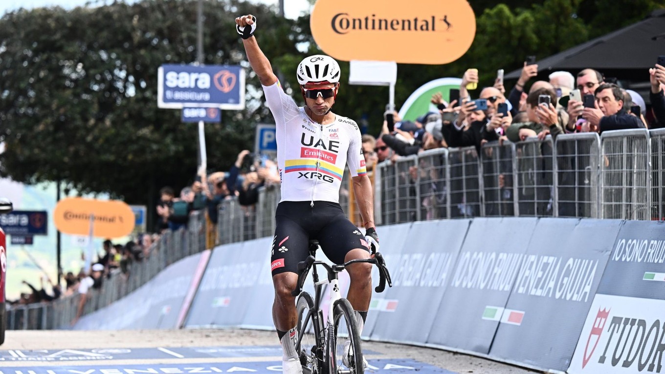 Ekvádorský cyklista Jhonatan Narváez počas pretekov Giro d'Italia 2026.